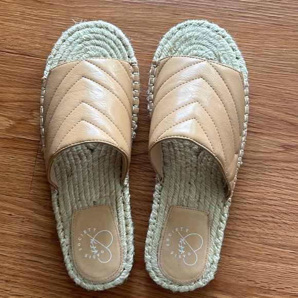 FAUX LEATHER SANDAL IN NUDE Size 8.5 - Picture 2 of 11